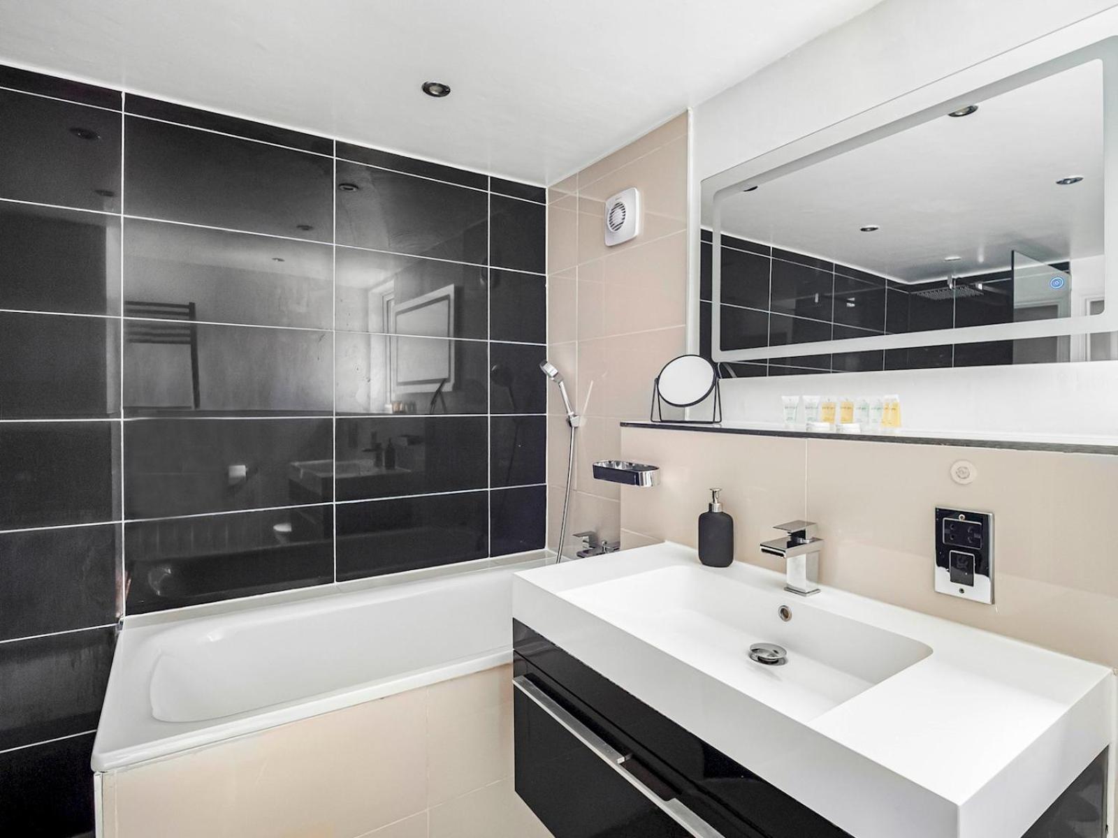 Stylish Maisonette Pass The Keys Casa vacanze *
