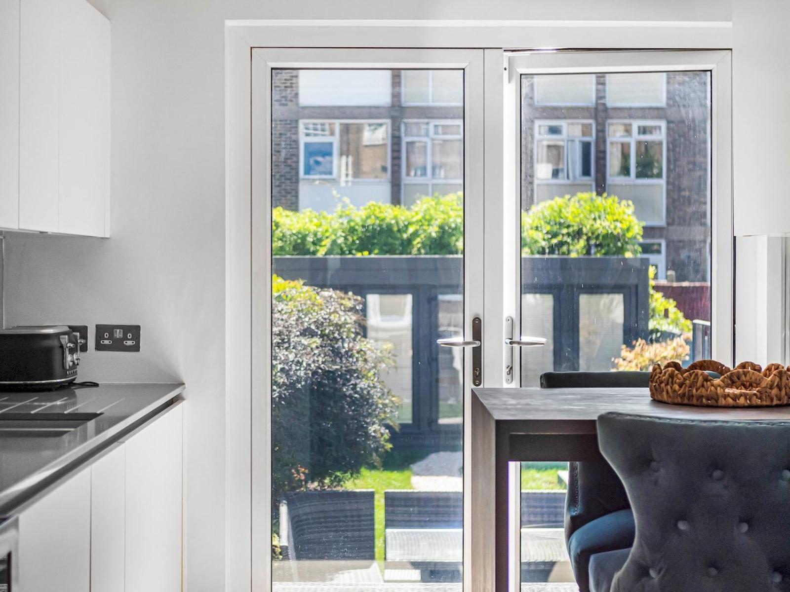 Ferienhaus Stylish Maisonette Pass The Keys